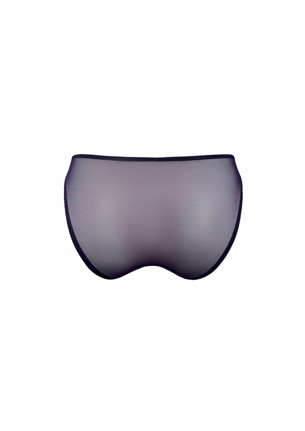 Amela Brief